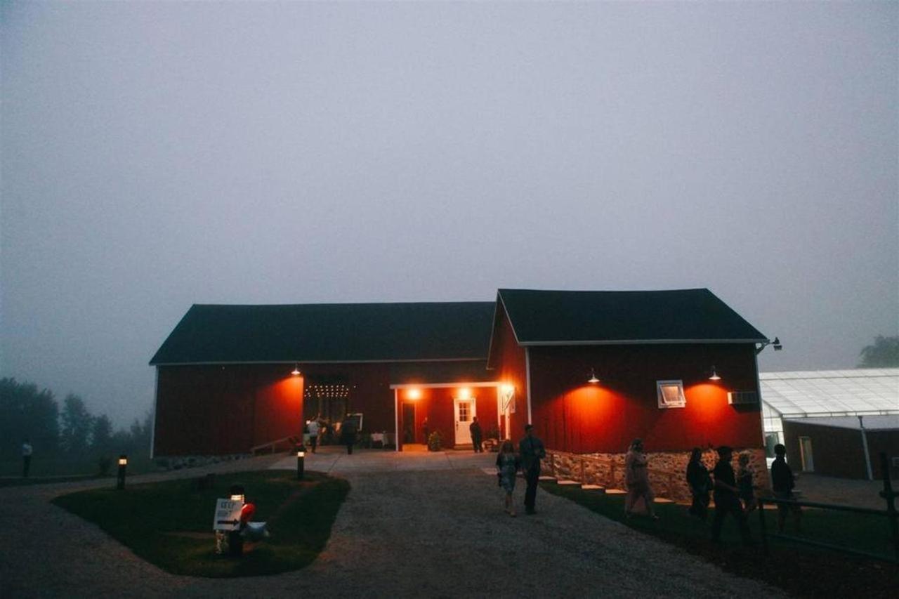 Lake Orchard Farm Retreat Sheboygan Exterior photo